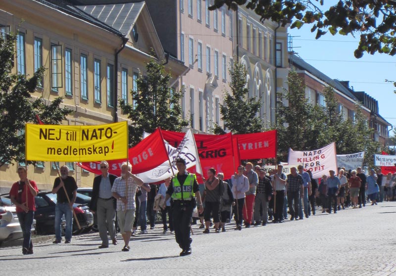 Demonstration mot Nato i Karlskrona.