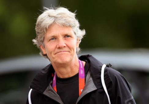 Pia Sundhage delar ut priser i Slottsskogen 20 september.